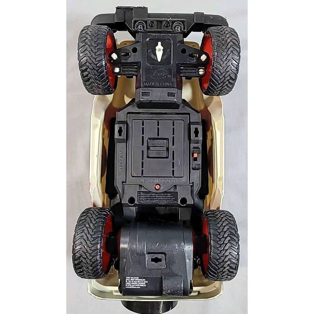 2021 Jada Jurassic Park Jeep Wrangler R/C UNTESTED!! NO‎ REMOTE
